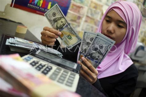 Nilai Tukar Rupiah Melemah Antara Foto