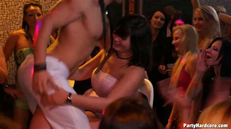 Sextractive Strip Dancer Moves Seductively In Front Of Aroused Milf