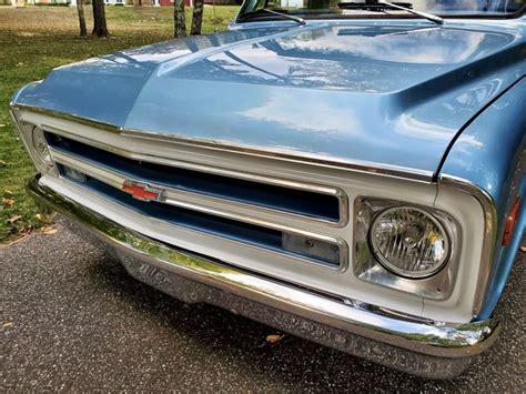 1968 Chevrolet C10 Step Side Truck 350 Crate Motor 5 Speed Tremec