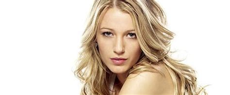 Naked Photos Of Blake Lively Surface On The Internet | Cinemablend