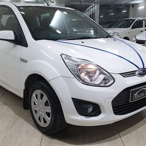 ford petrol figo zxi   chacha motors carwale facebook