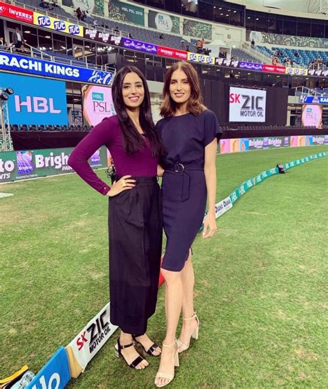 5 Hot Sexy Zainab Abbas Bikini Pics