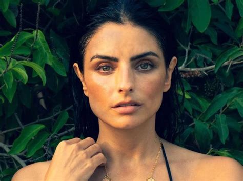 Aislinn Derbez presume curvas en bikini de animal print El Siglo de Torreón