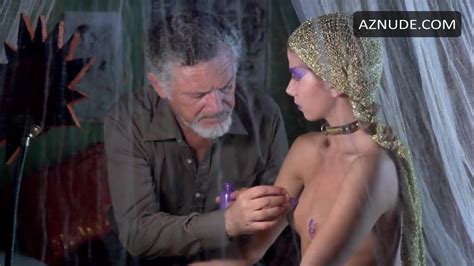 La Muchacha De Las Bragas De Oro Nude Scenes Aznude