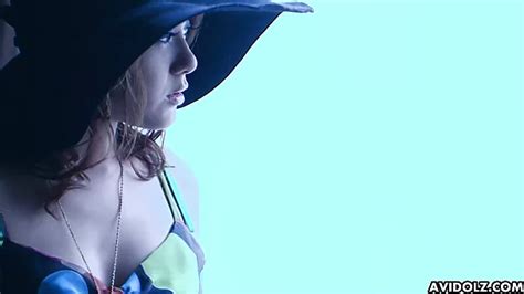 Hot Asian Seductress Ichika Asagiri Takes Part In Hot Threesome Action