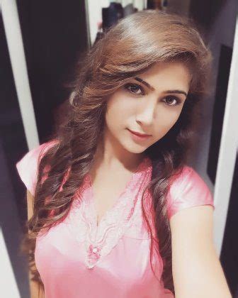 Hiral Radadiya Biography Wiki Age Height Web Series Hot Scenes Bikini Pics
