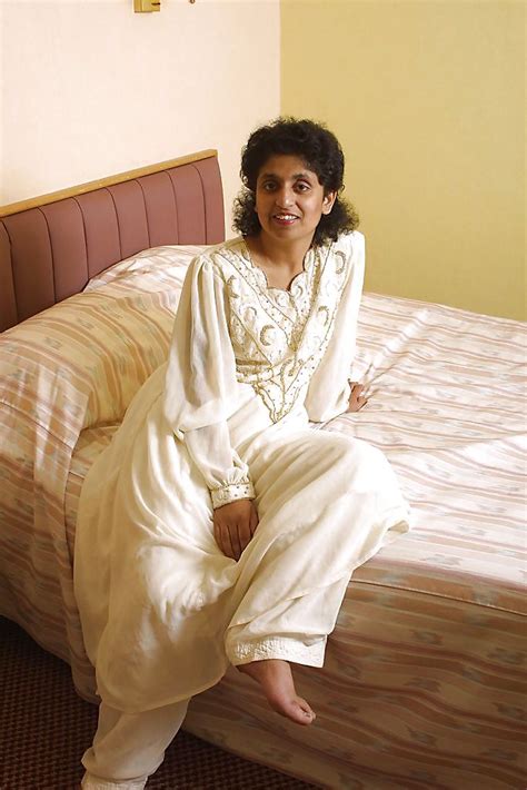 Thick Desi Milf Porn Pictures Xxx Photos Sex Images Pictoa