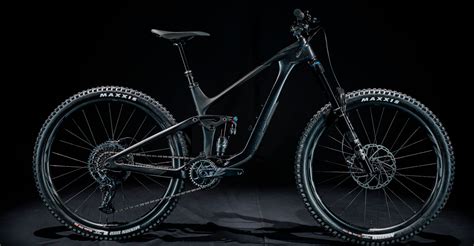 Giant Bicycles - 1er Constructeur de Vélos au Monde