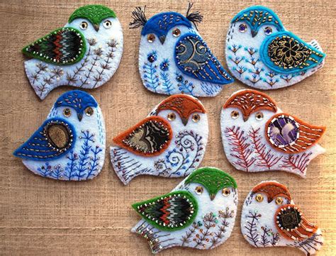 броши | Бисерные ювелирные изделия, Чувствовал искусство, Птица из фетра