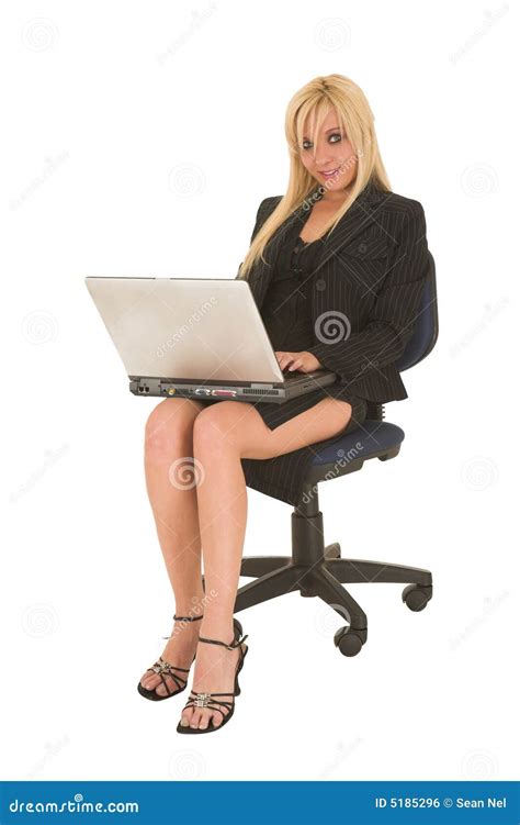 Reizvolle Blonde Geschäftsfrau Stockfoto Bild von blond fachmann