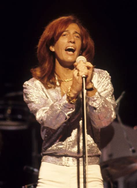 Robin Gibb, the Bee Gees | Bee gees, Bee gees live, Gees