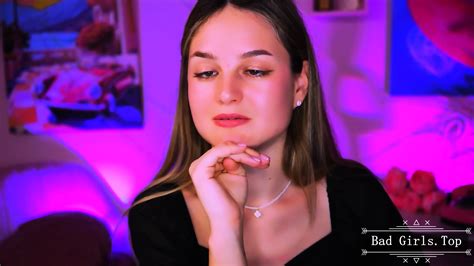 Very Pretty Long Hair Brunette Teen Babe Solo Show