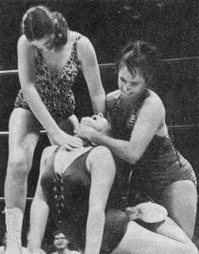 Lady Wrestling Rachel Dubois