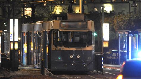 Sex män i stort slagsmål på spårvagn P4 Göteborg Sveriges Radio