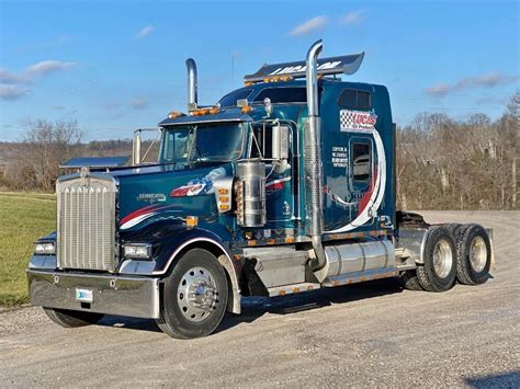 Lucas Oil Surplus Semi Truck Online Only Auction Beckort Auctions Llc
