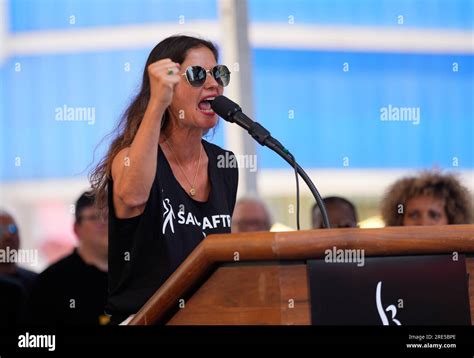 Actor Jill Hennessy Speaks During The Sag Aftra Rock The City For A