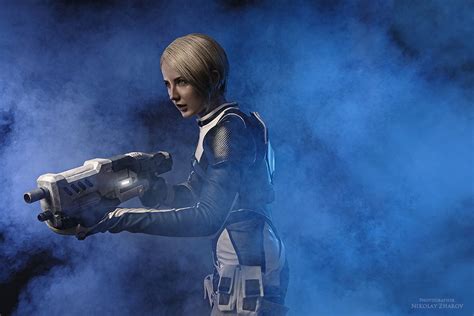 Mass Effect Andromeda Cora Harper Cosplay By Niamash Cosplayers And Babes