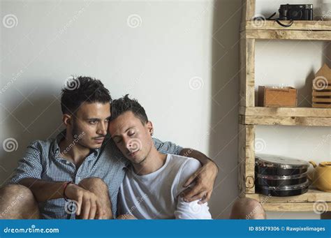 Concepto Gay Del Hogar Del Amor De Los Pares Foto De Archivo Imagen De Ayuda Feliz 85879306