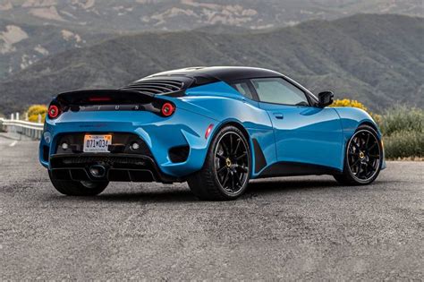 2021 Lotus Evora GT Review & Ratings | Edmunds