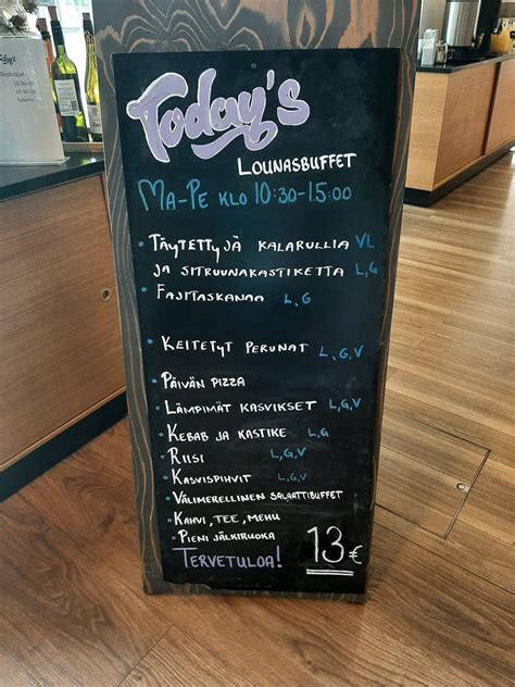 Everything on Wade's menu today is under ten dollars 27