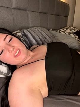 LizaRoxx Xxx Stripping On Webcam For Live Porn Video Chat VirtualStripper