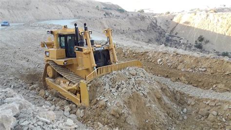 Cat D10t Dozer In Quarry Youtube