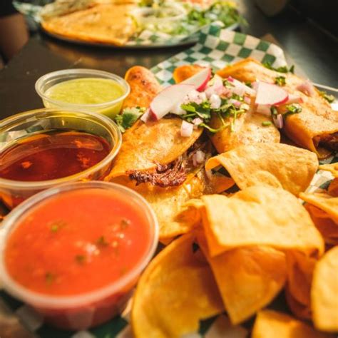 GALLERY Smoking Barrels Cocina Latina