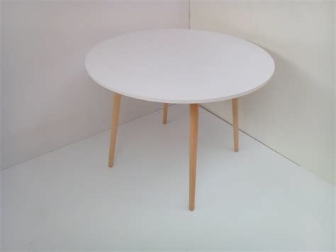 Круглый обеденный стол в скандинавском стиле (50 фото) - картинки 2pic club