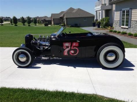 1932 FORD LOWBOY HOT ROD For Sale