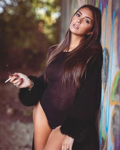 Nudes Smokingfetish NUDE PICS ORG