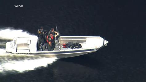 Video Manhunt ends for Maine mass shooting suspect - ABC News