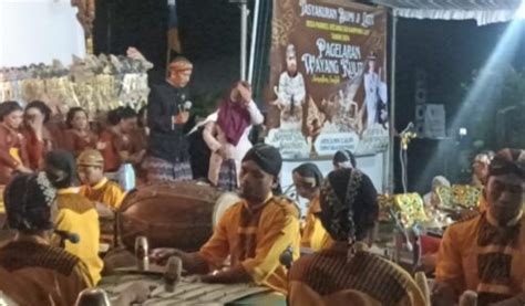 Pegelaran Wayang Kulit Jadi Puncak Acara Sedekah Bumi Dan Laut Desa