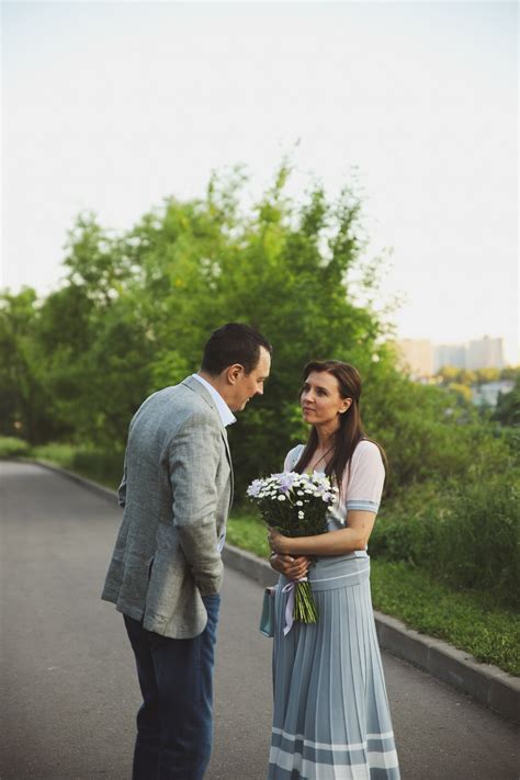 Кадр N201885 из фильма На солнце, вдоль рядов кукурузы (2023)