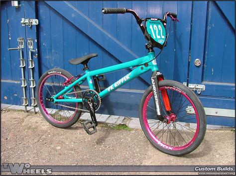 Two Wheels Cycles Custom Builds Se Racing