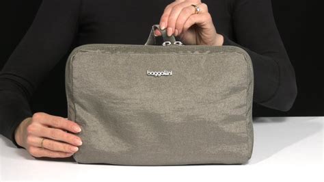 Baggallini Carryall Expandable Packable Tote SKU: 9967077 - YouTube