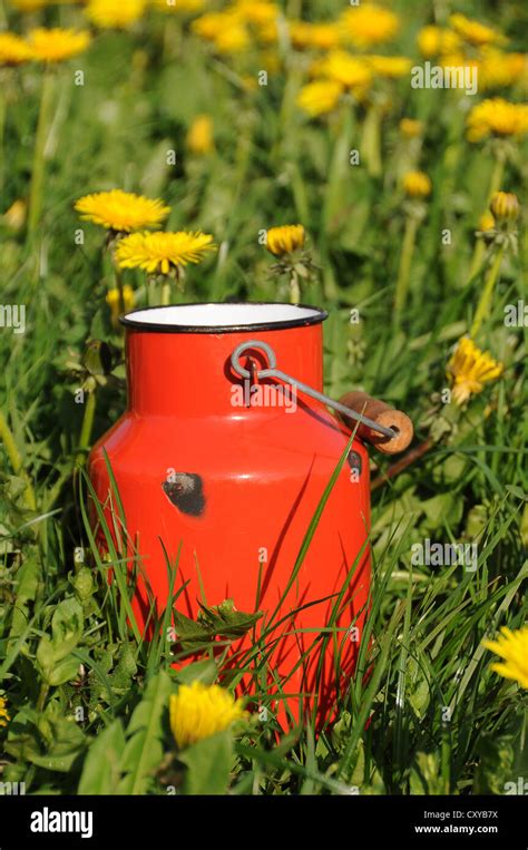 Old Milk Churn Hi Res Stock Photography And Images Alamy