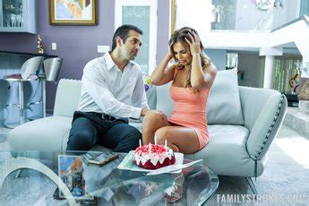 Sexy Blonde Babe Kate Dalia Gets Exposed By Her Nasty Stepdad Photos