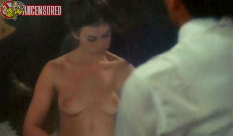 Naked Valérie Kaprisky in Aphrodite