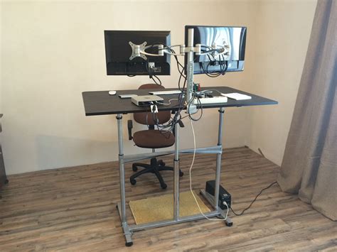Обзор столов для работы сидя-стоя | Home decor, Drafting desk, Decor