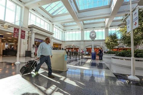 Columbia airport adds new direct flight to Chicago. Here’s when you’ll ...