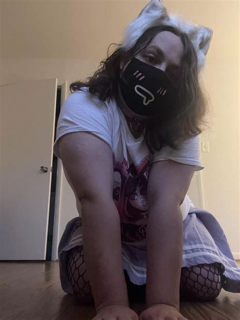 Puppy Wants To Play Nudes Petplay NUDE PICS ORG