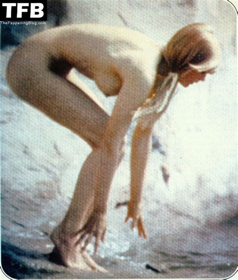 Linda Evans Nude Sexy 6 Photos TheFappening