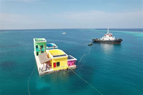 1 Transport floating island maldives - Waterstudio