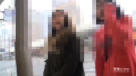 Frail Milf Gives Handjob Sweet Her Stepson