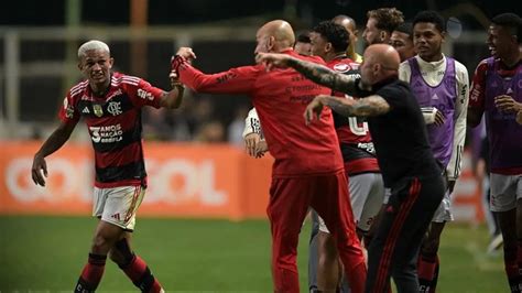 Figura de Flamengo denunció al ayudante de Jorge Sampaoli por golpes