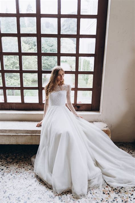 Long Sleeve Wedding Dress Off-white Wedding Dress Ball-gown | Etsy