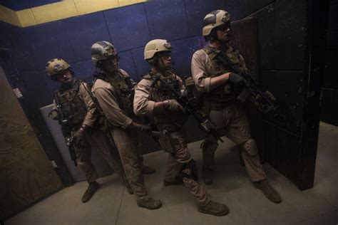 Dvids Images Force Recon Marines Practice Urban Combat Before