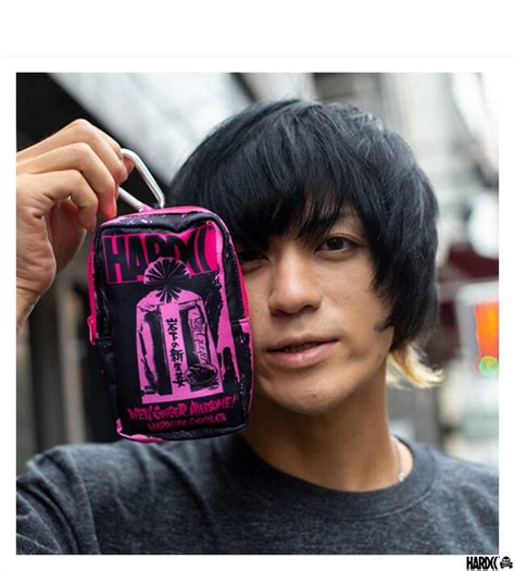 楽天市場 ハードコアチョコレート HARDCORE CHOCOLATE カラビナ付き岩下の新生姜ポーチ BAG HGCC1253 BK バッグ 鞄 ミニバッグ 国内正規品LEVEL6