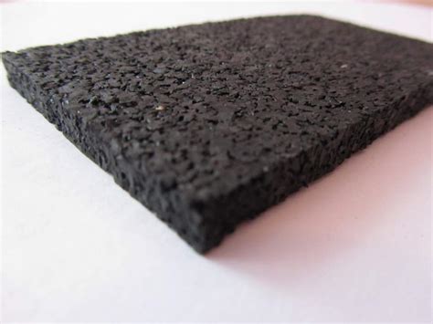 Спортивное покрытие для детских площадок и спортивных тренажерных залов ...