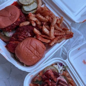 DAVES HOT CHICKEN Updated July Photos Reviews E Pike St Seattle